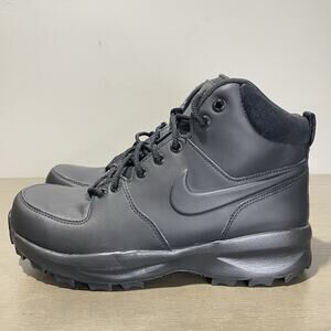 Nike Mens Size 9 Boots NEW Open Box Manoa Leather Triple Black HF7095-001
